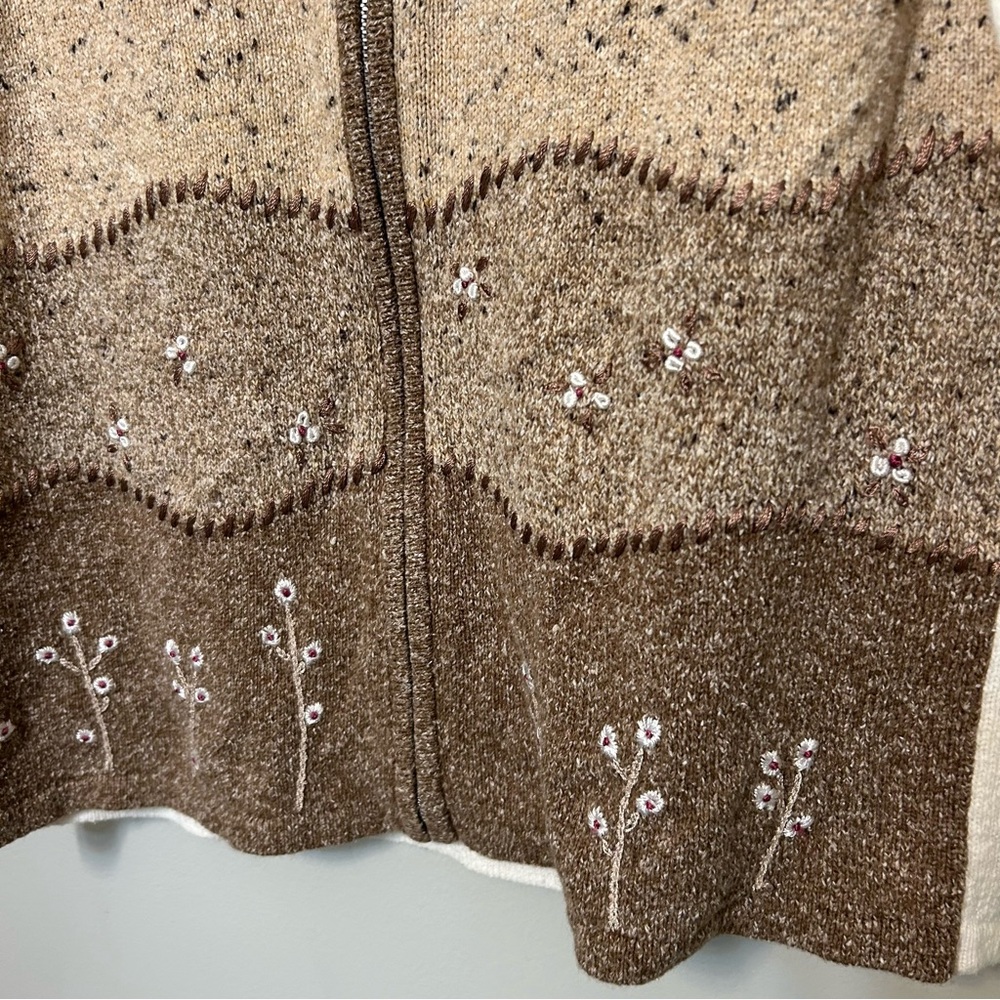 Allison Daley Cream and Brown Floral Cardigan size small cottagecore zip‎ front - Picture 5 of 7